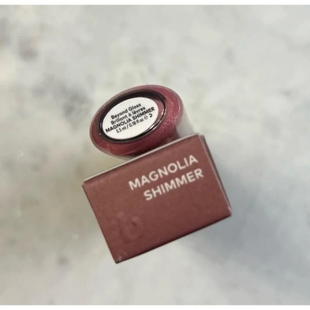 Beautycounter Beyond Lip Gloss MAGNOLIA SHIMMER Full Size Makeup Lips Boxed New